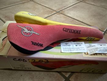 Used GIPIEMME Kevlar Plus bike — image 2 of 7