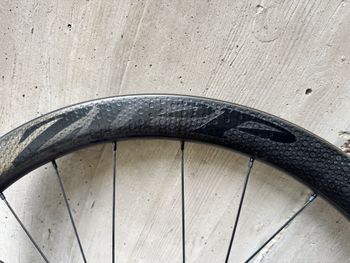 Used Zipp 303 Firecrest Tubeless Disc-brake 2019 bike — image 12 of 19