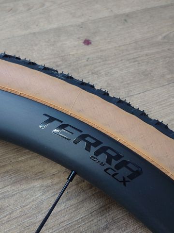 Gebrauchtes Roval Terra CLX Wheelset 2025 bike — Bild 5 von 5