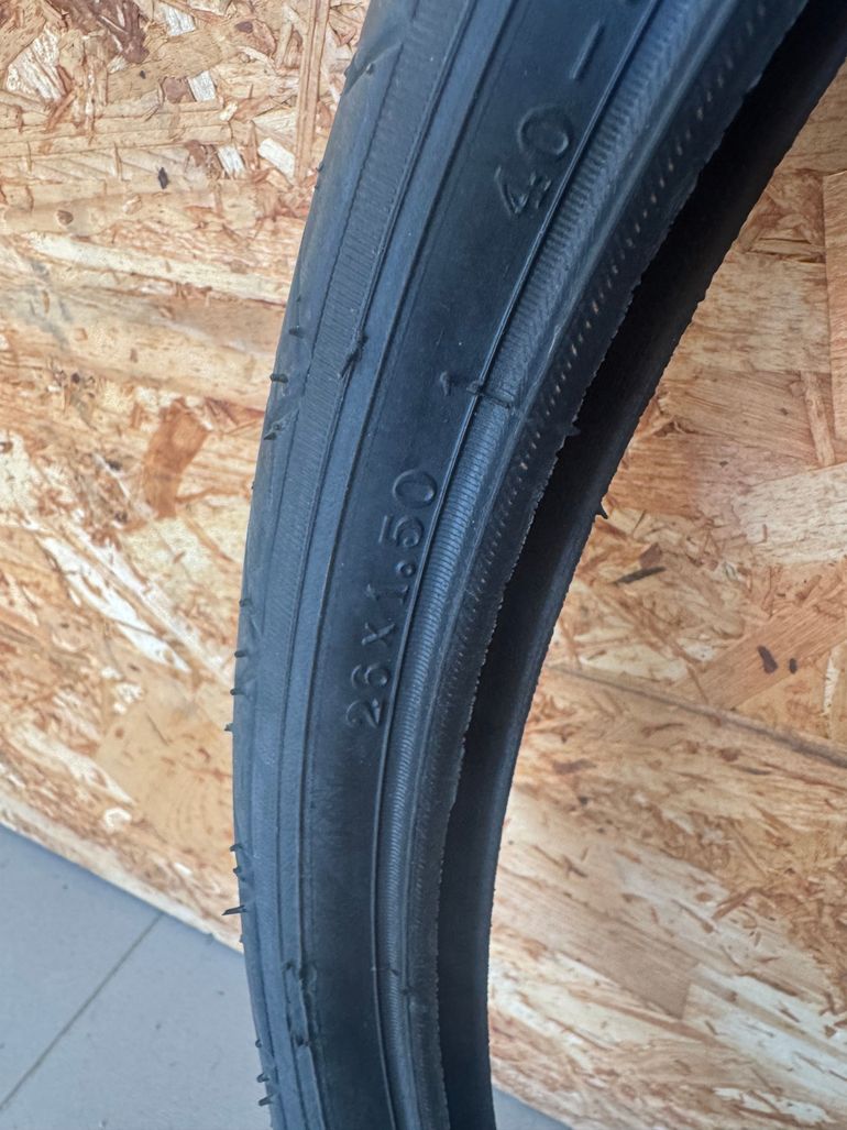Used Vee rubber 26x1,50 Tires bike — image 3 of 3