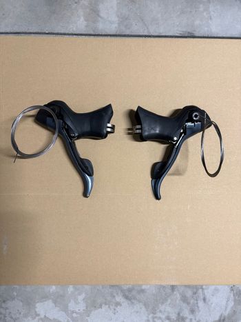 Shimano, Claris R2000 2 x 8v