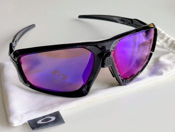 Oakley, Field Jacket