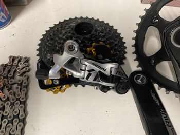 Used Sram Rival 1 Crankset 42T bike — image 3 of 4