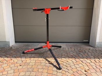 Elite, RacePro Montageständer