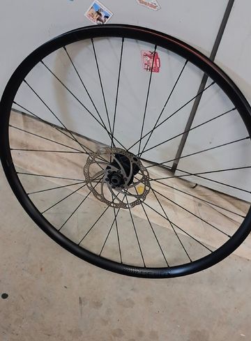 Used Felt ruote 28 bike — image 3 of 10