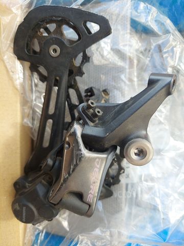 Shimano Deore Rear Derailleur 12-speed 2023 Drivetrain & Pedals d'occasion