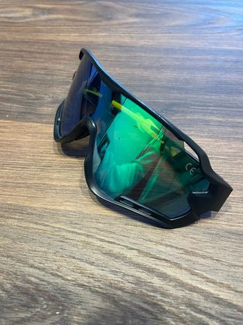 Queshark, Sport Glasses