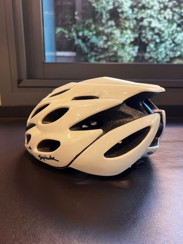 Used Spiuk Helmet 2018 bike — image 4 of 5