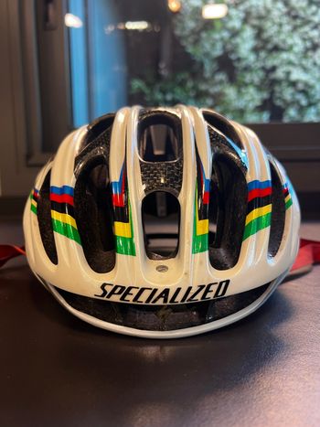 Specialized, Casco