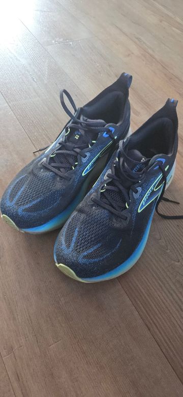 Used Brooks Glycerin GTS 22 2022 Running Shoes