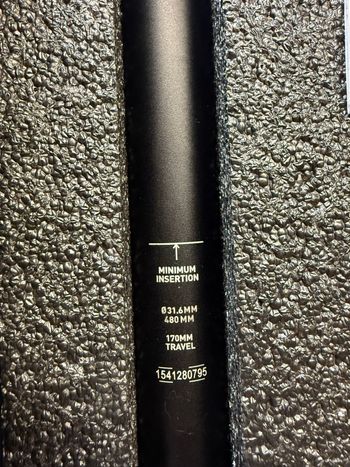 Used Sram AXS Reverb Seatpost 31.6 170mm A1 2022 bike — image 2 of 5