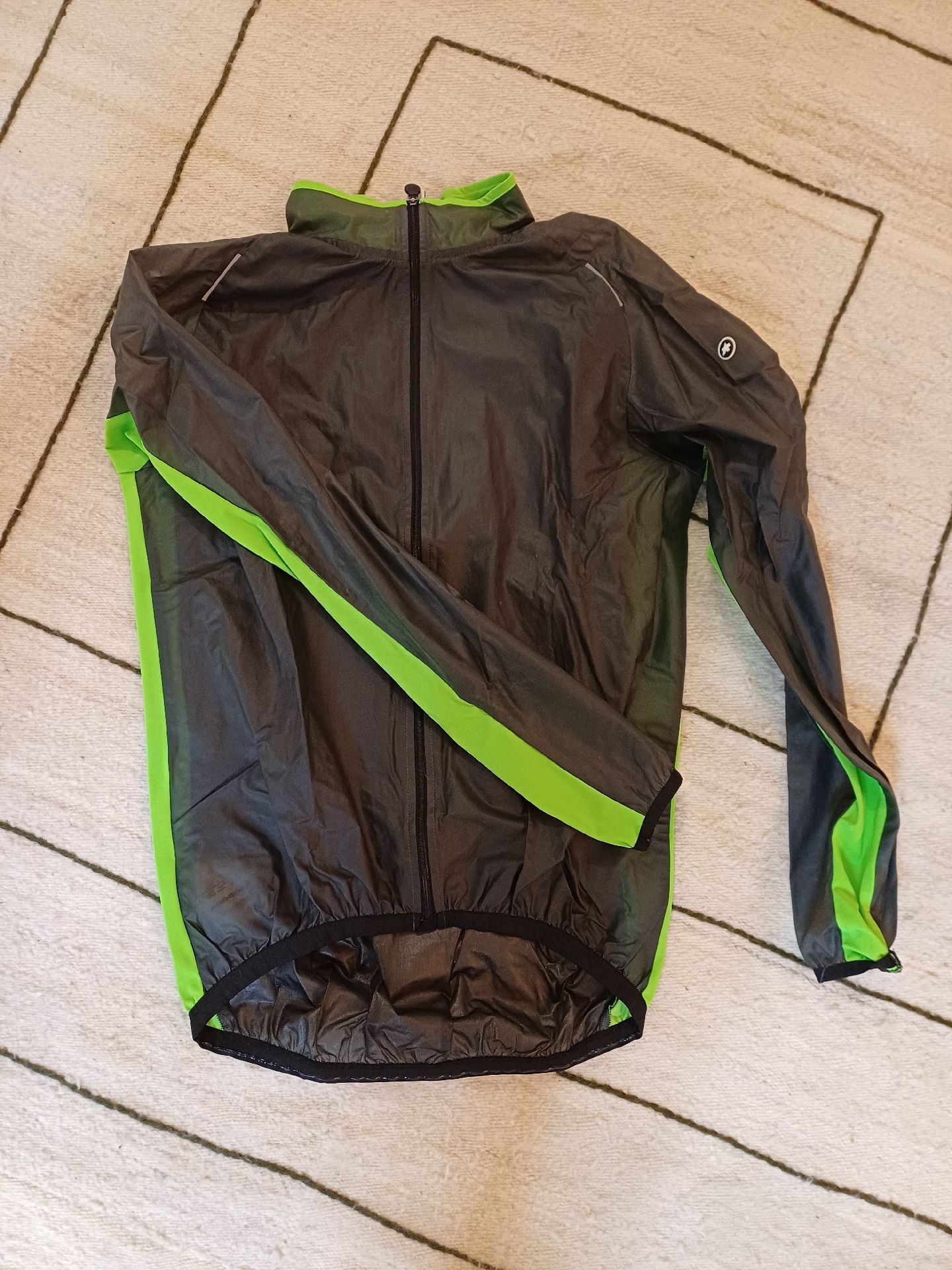 【軽量・パッカブル】ASSOS MILLE GT Clima Jacket L Assos Mille GT Clima Jacket