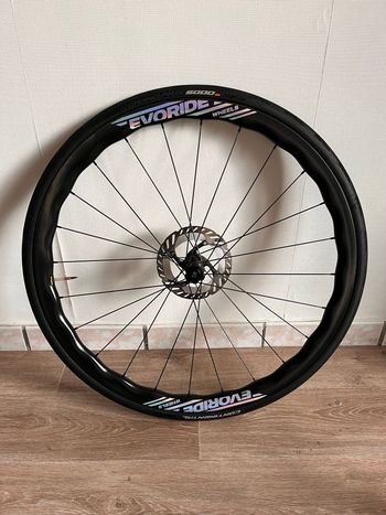 Used evoride wheels Evojet 2025 bike — image 2 of 4
