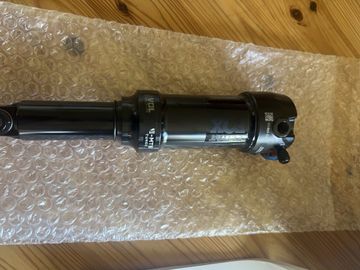 Used Fox Racing Float Performance 2Pos-Adj 205x60 LV E-Tuned EVOL Trunnion Shock bike — image 4 of 6
