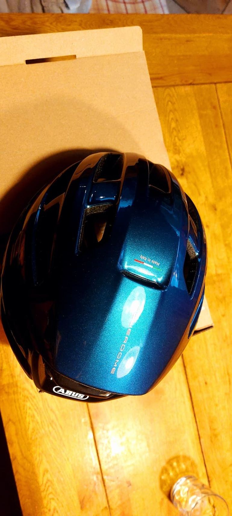 Used ABUS Powerdome Helmet 2025 bike — image 2 of 5