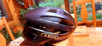 Used ABUS Powerdome Helmet 2025 bike — image 4 of 5