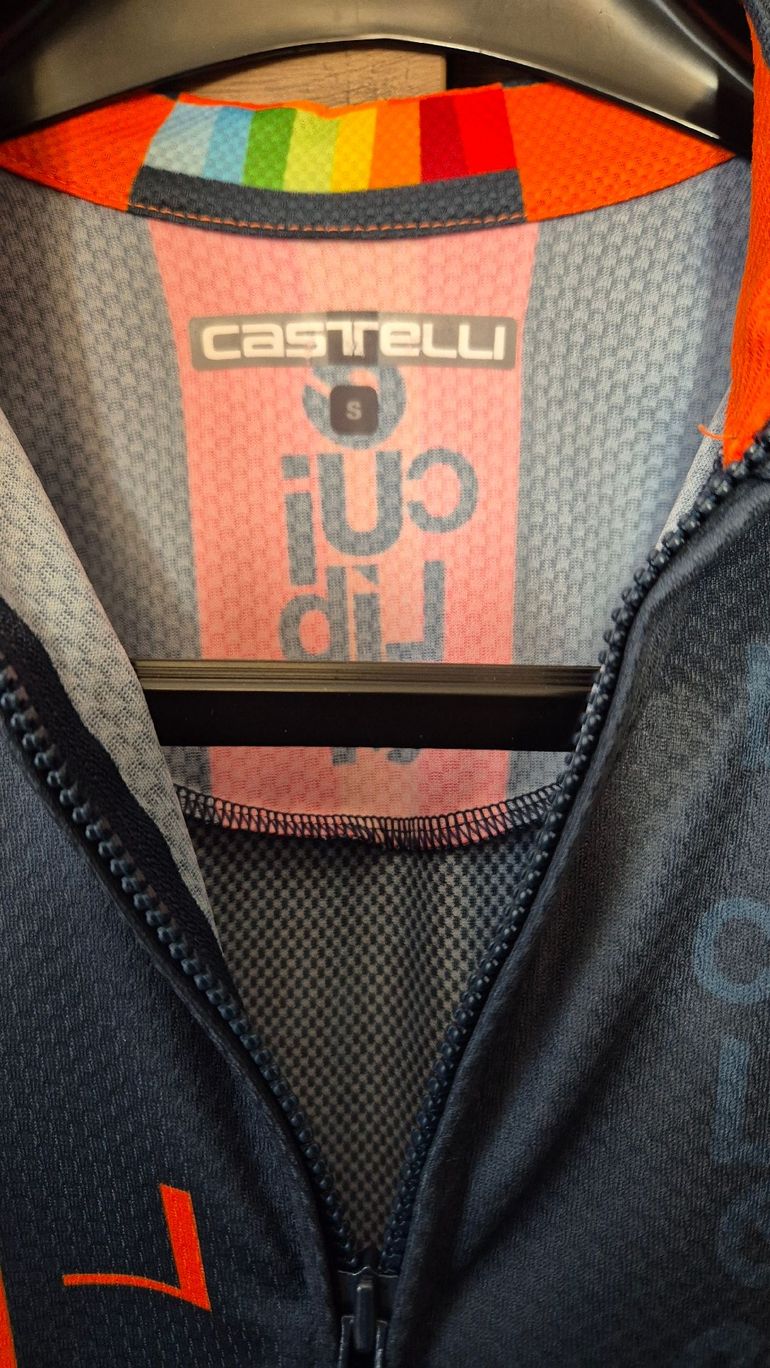 Used Castelli Maratona delle Dolomiti Jersey 2018 bike — image 3 of 3
