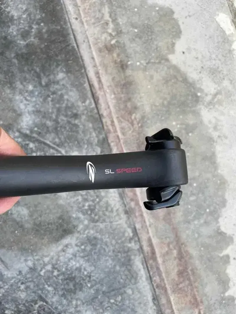 Used Zipp SL Speed Seatpost Saddles & Seatposts