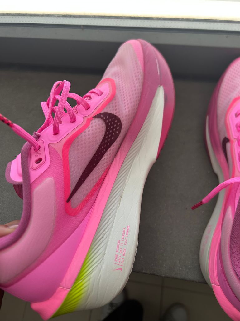 Used Nike Zoom Fly 6 2026 bike — image 2 of 5