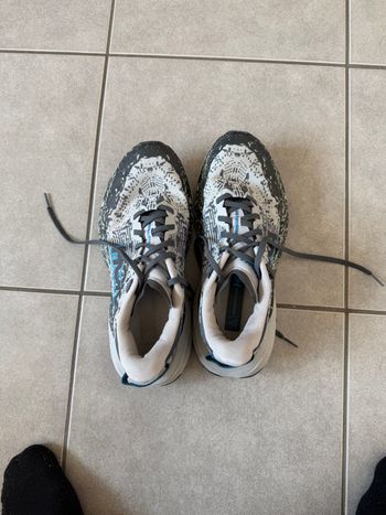 Used Hoka chaussure trail 2025 bike — image 3 of 3