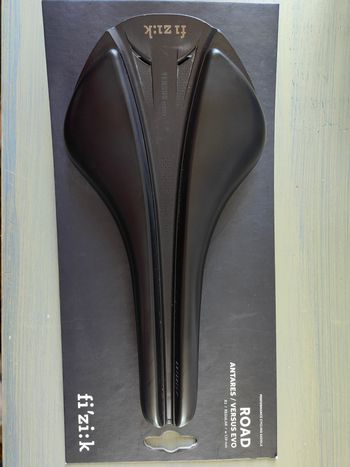 Fizik, Antares versus EVO R1 regular 139mm