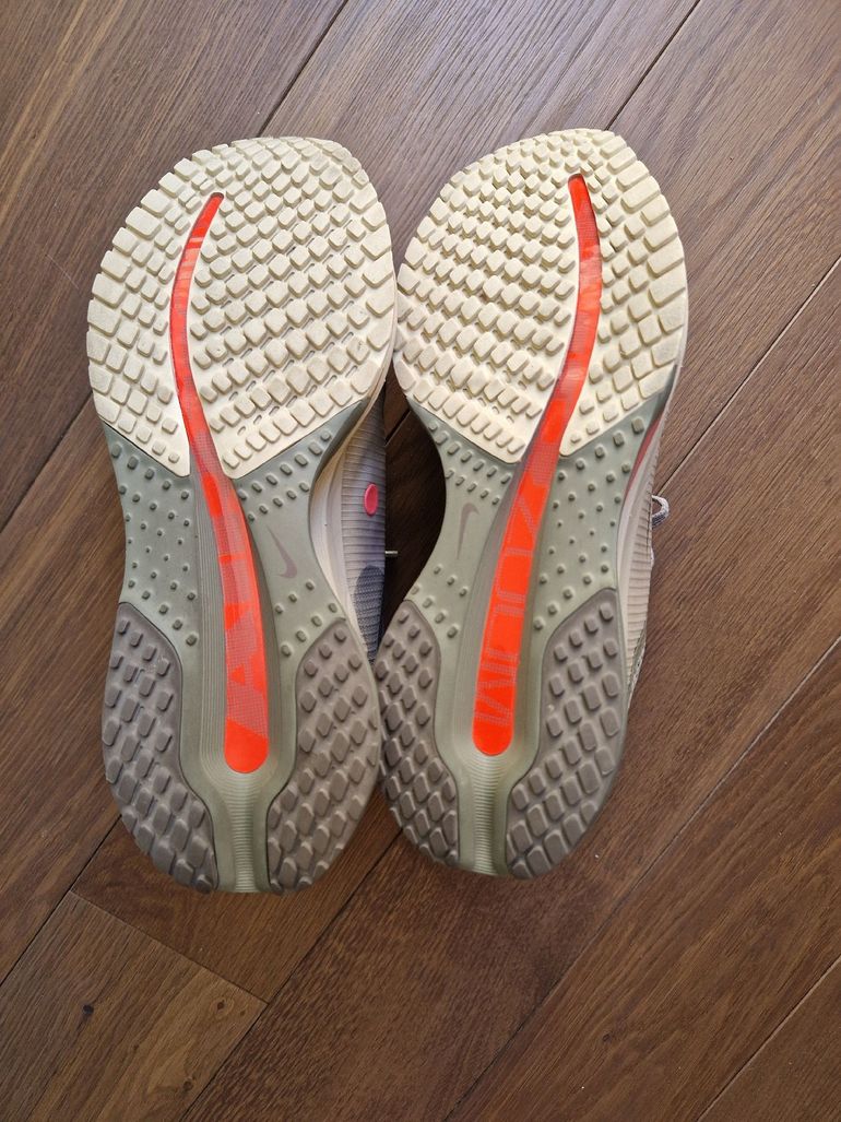 Used Nike Pegasus Premium 2026 bike — image 6 of 9