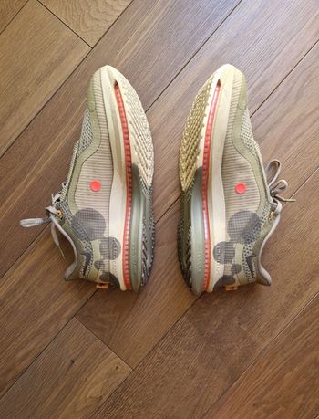 Used Nike Pegasus Premium 2026 bike — image 2 of 9