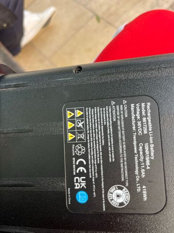 Tweedehands BTWIN 36v Battery 2025 bike — afbeelding 2 van 3