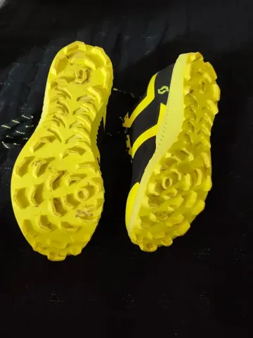 Used Scott running shoes Running Shoes