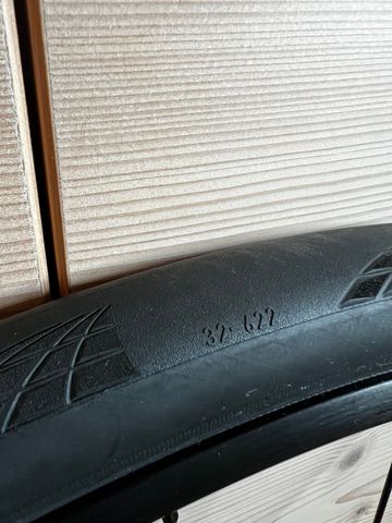 Used Bontrager Paradigm Comp 25 Wheels 2023 bike — image 8 of 8