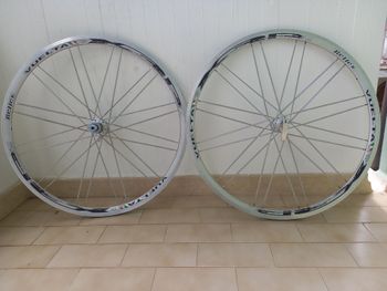Used Vuelta racing Reflex bike — image 2 of 3