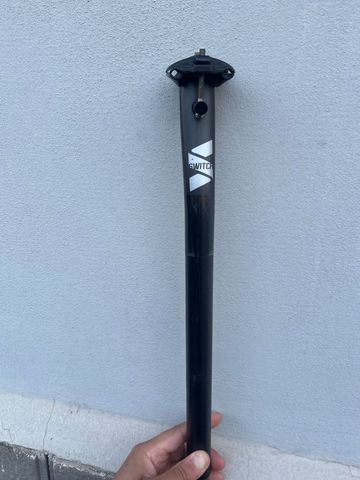 Tweedehands Switch Reggisella carbonio 27, 2 arretrato 20mm 2021 Saddles & Seatposts