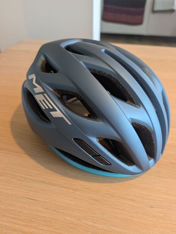 Tweedehands MET Estro MIPS Helmet 2026 bike — afbeelding 1 van 5