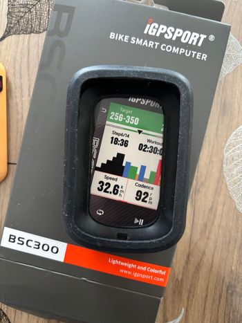 Used iGPSPORT BSC300GPS Cycling Computer 2025 bike — image 4 of 6