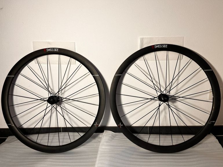 Used Swiss Side Hadron³ Ultimate 380 Carbon 2025 bike — image 1 of 12