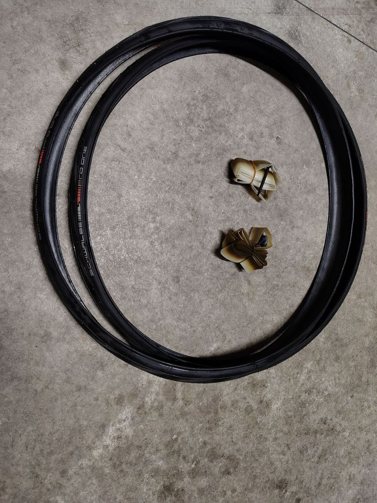 Used Schwalbe Pro ONE 28 700 x 28C ADDIX Race 2026 bike — image 6 of 8
