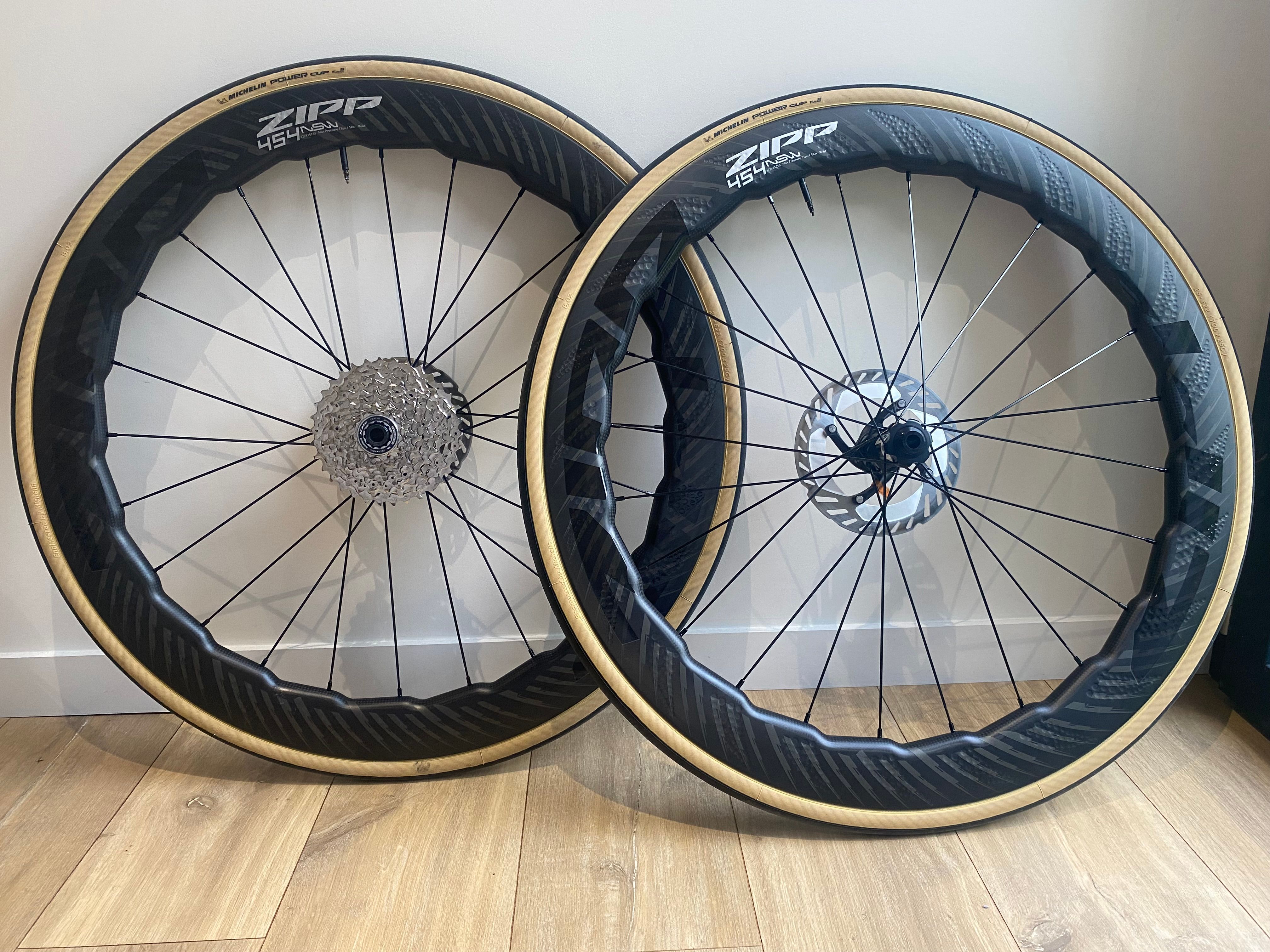 ZIPP 454 NSW 完組ホイールセット Zipp 454 NSW Wheels 2025