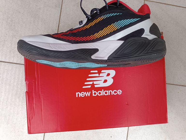 Used New Balance TWO WXY v5 2025 bike — image 4 of 5