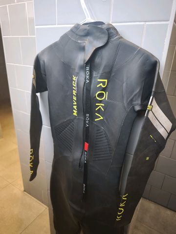 Roka Wetsuit Maverick Thermal bike usato — immagine 3 di 3