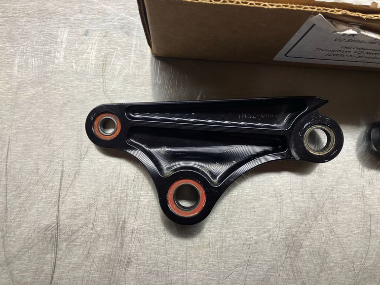 Used Cascade Components Cascade Link Plates Sentinel v2 bike — image 1 of 4