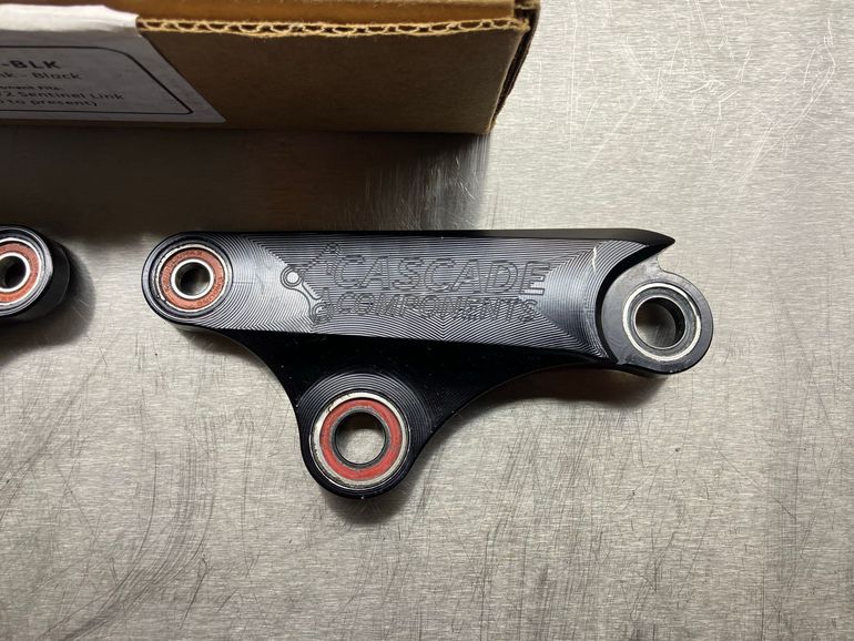 Used Cascade Components Cascade Link Plates Sentinel v2 bike — image 2 of 4