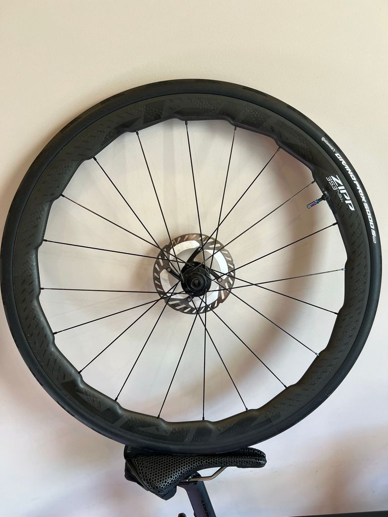 Used Zipp 353 NSW Tubeless Disc-Brake Wheelset 2024 bike — image 3 of 4