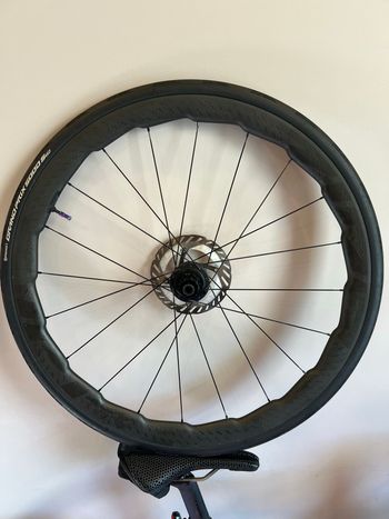 Used Zipp 353 NSW Tubeless Disc-Brake Wheelset 2024 bike — image 2 of 4