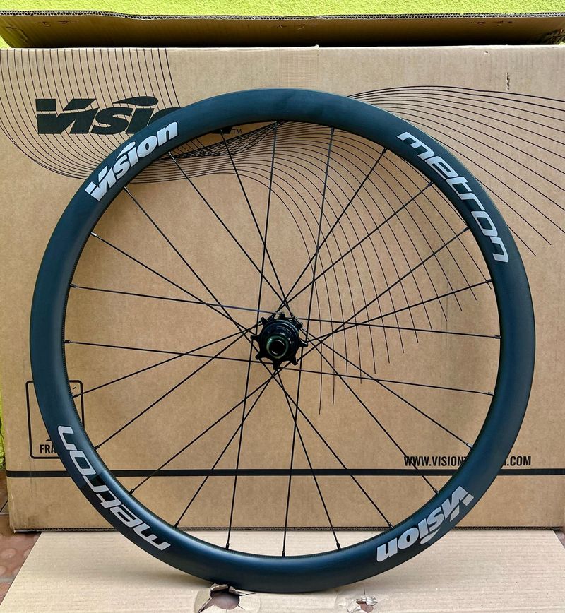 Used Vision Metron 40 2025 bike — image 2 of 5