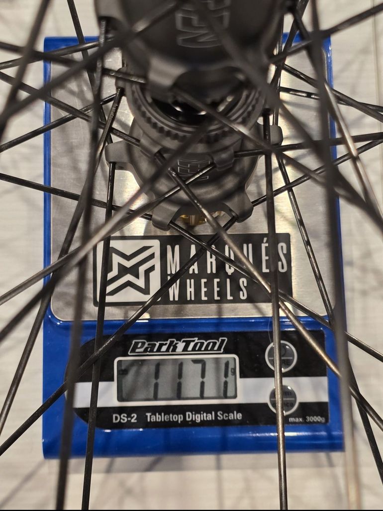 Used Duke Carbon Rims 2025 bike — image 4 of 5