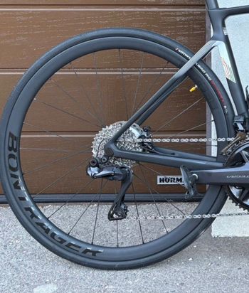 Used Bontrager Aeolus Elite 35 TLR Disc Road Wheel 2025 bike