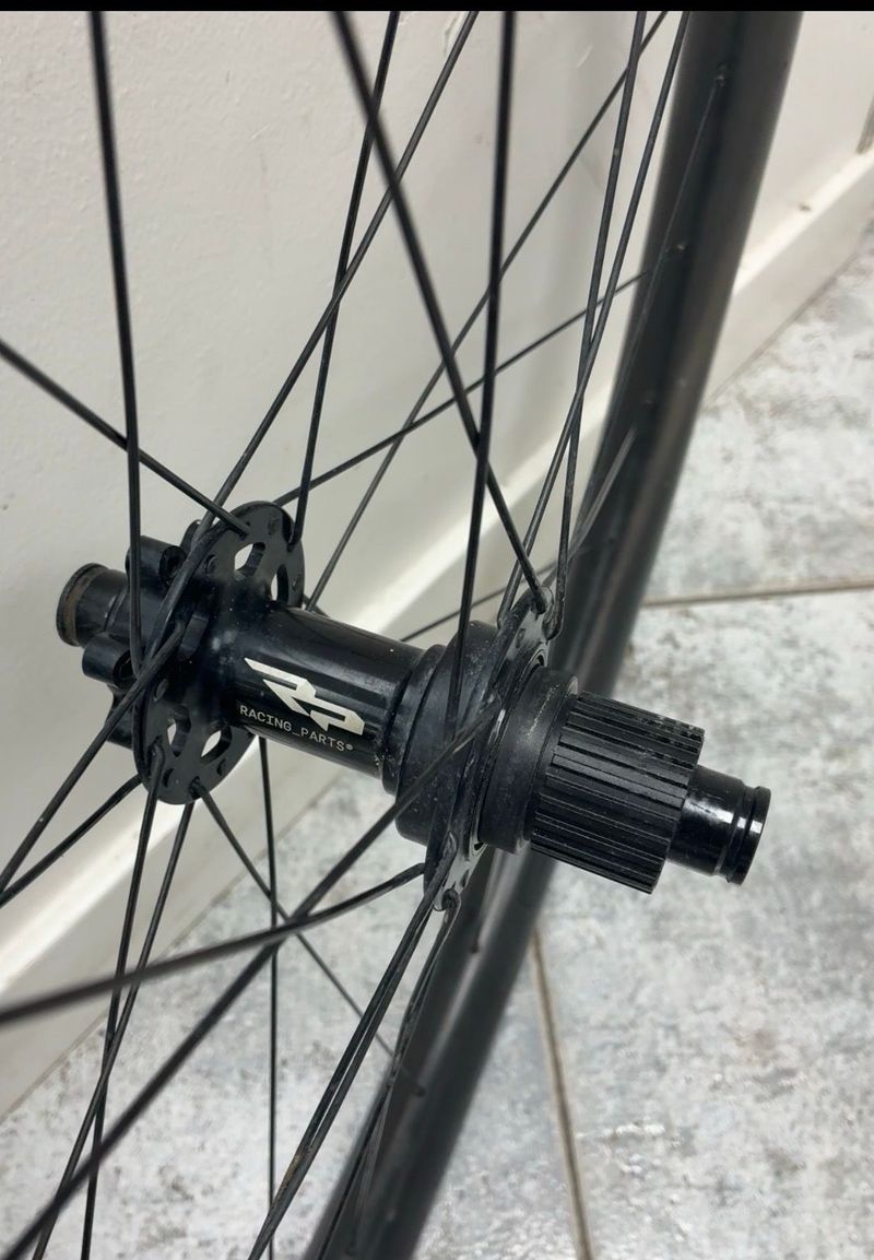 Gebrauchtes 2024 MTB 29” Carbon Wheels bike — Bild 6 von 6