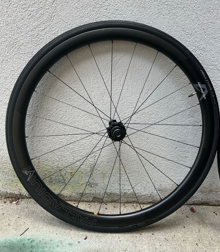 Used Velomann palladium 33mm 2024 bike — image 1 of 4