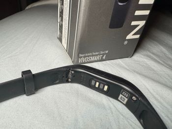 Used Garmin vívosmart 4 Activity Tracker 2018 bike — image 2 of 5