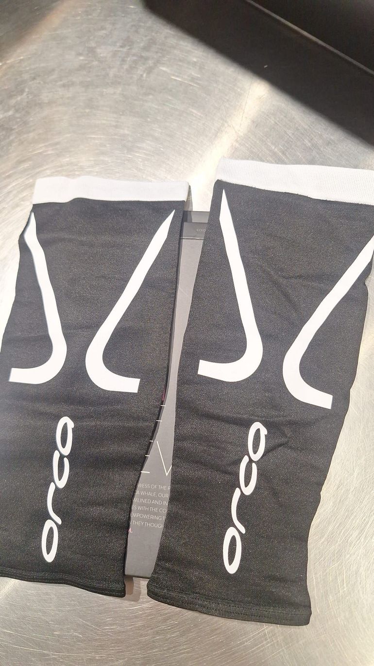 Used Orca Compression Calf Sleeve negro tamaño T2 bike — image 2 of 3